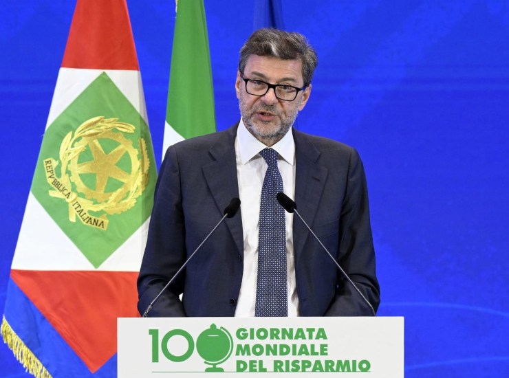 Il ministro dell'economia Giancarlo Giorgetti - fonte Facebook - valsesiachannel.it