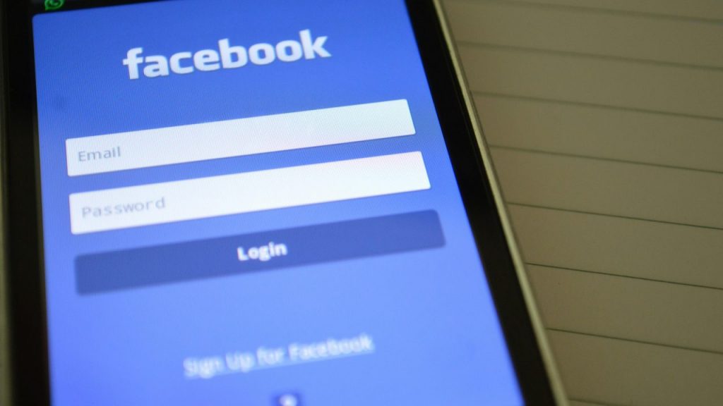 Il tuo profilo Facebook sta per scomparire per sempre | Il comunicato ufficiale semina il panico tra gli utenti