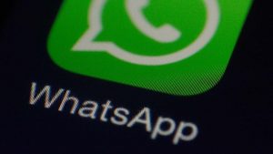 WhatsApp a pagamento - fonte Pixabay - valsesiachannel.it